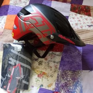 Troylee helmet
